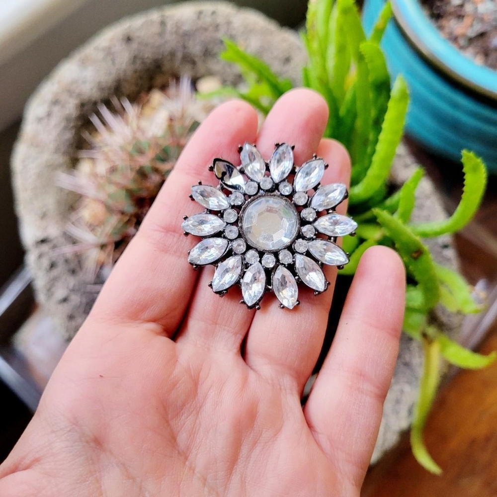 Vintage Rhinestone Flower Lapel Brooch Pin